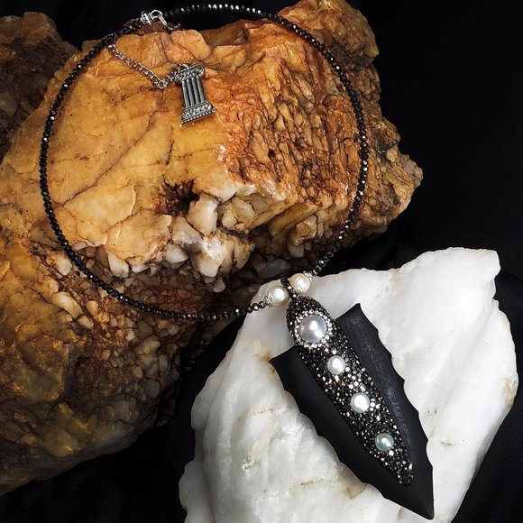 Genuine Pearl Arrow Pendant Silver Crystals Necklace Unique Designer Jewelry - Picture 3 of 8